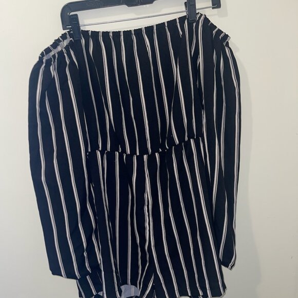 Missguided Striped Off-Shoulder Long Sleeve Romper – Black & White - Picture 3 of 5